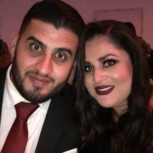 Meet your Posher, Yanine